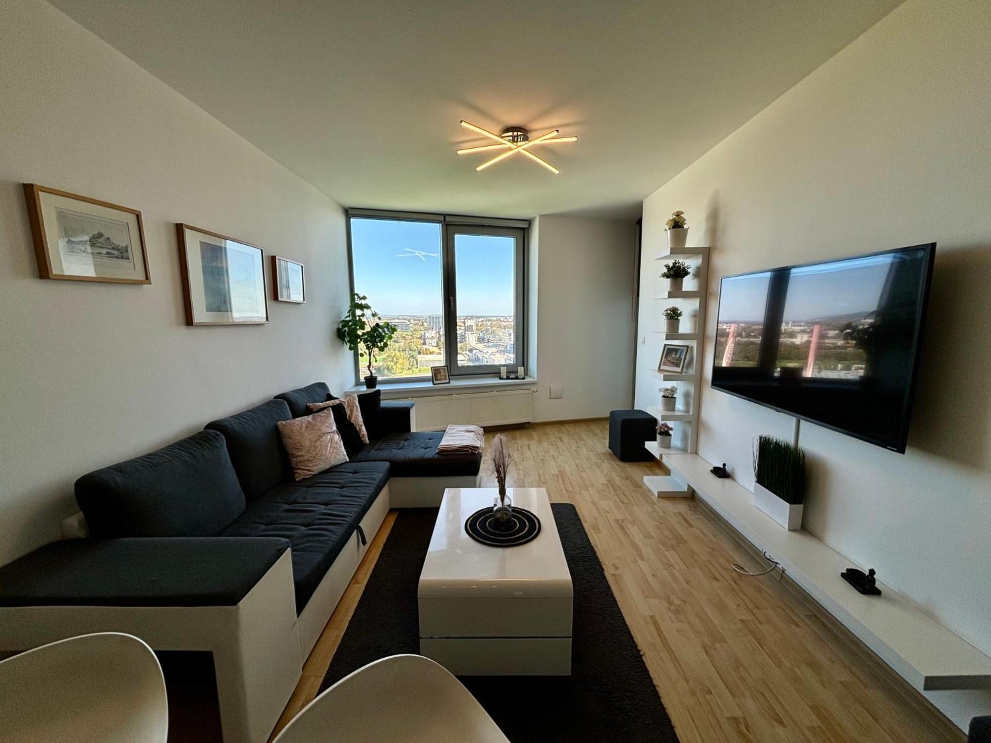 Appartement Three Towers With Beautiful View And Parking! à Bratislava Extérieur photo