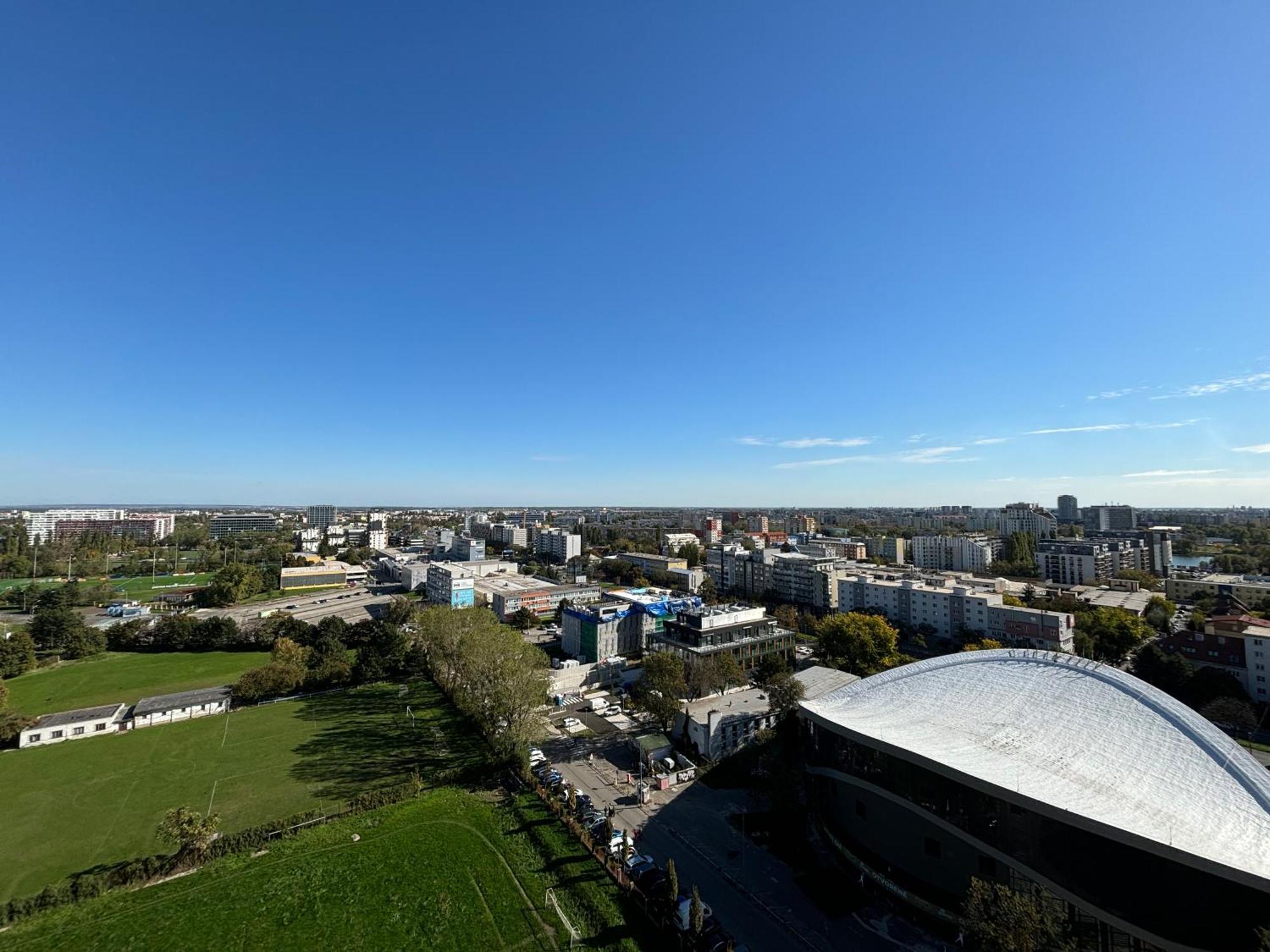 Appartement Three Towers With Beautiful View And Parking! à Bratislava Extérieur photo