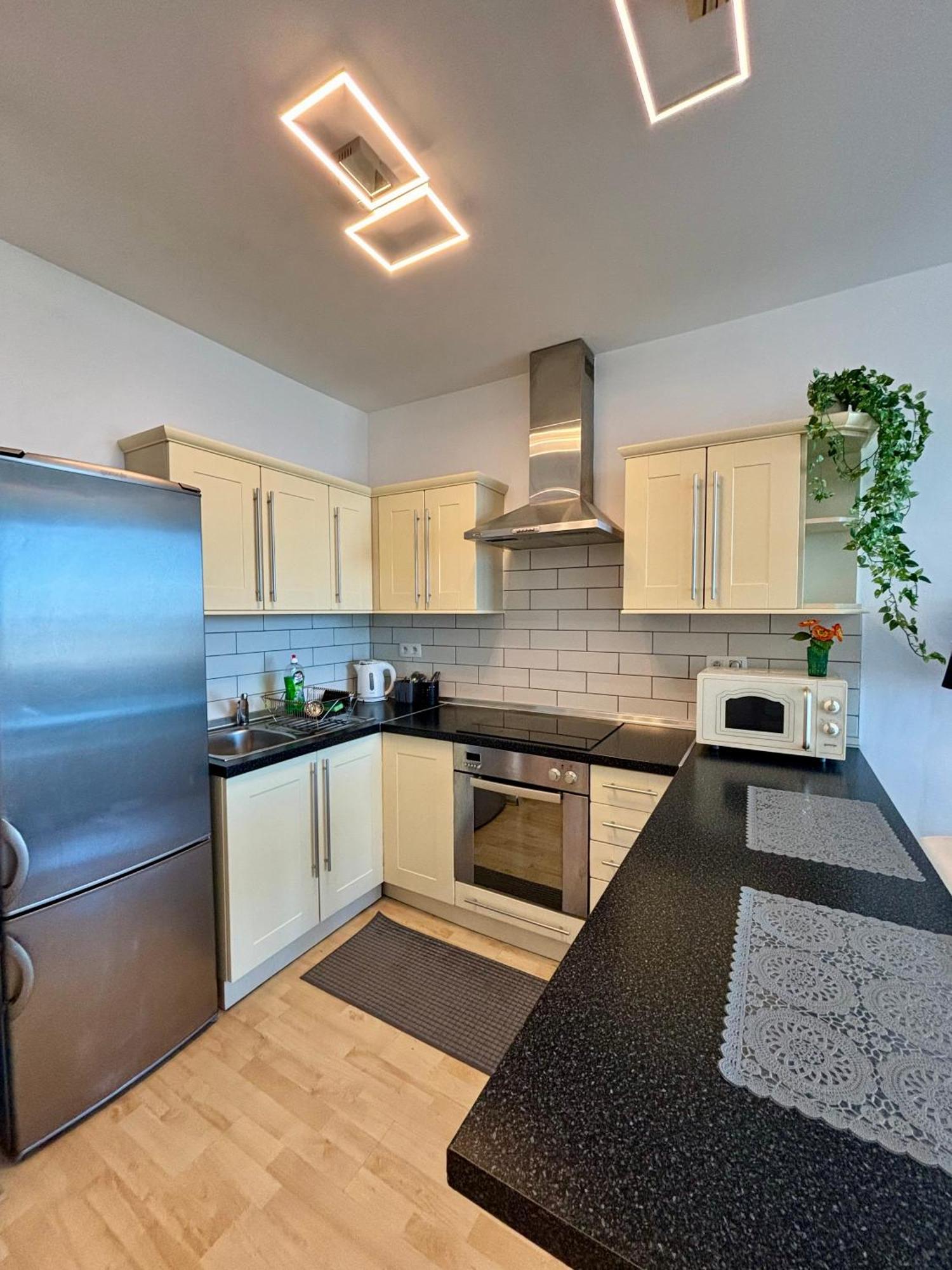 Appartement Three Towers With Beautiful View And Parking! à Bratislava Extérieur photo
